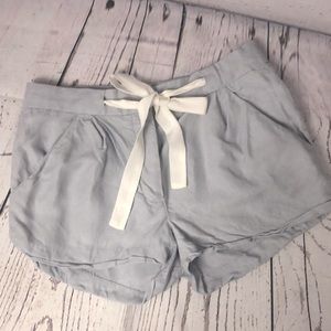 Aritzia Wilfred Linen Blend Shorts Silk Tie Grey 2